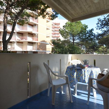 Residenza Marco Polo Appartement Lignano Sabbiadoro Buitenkant foto