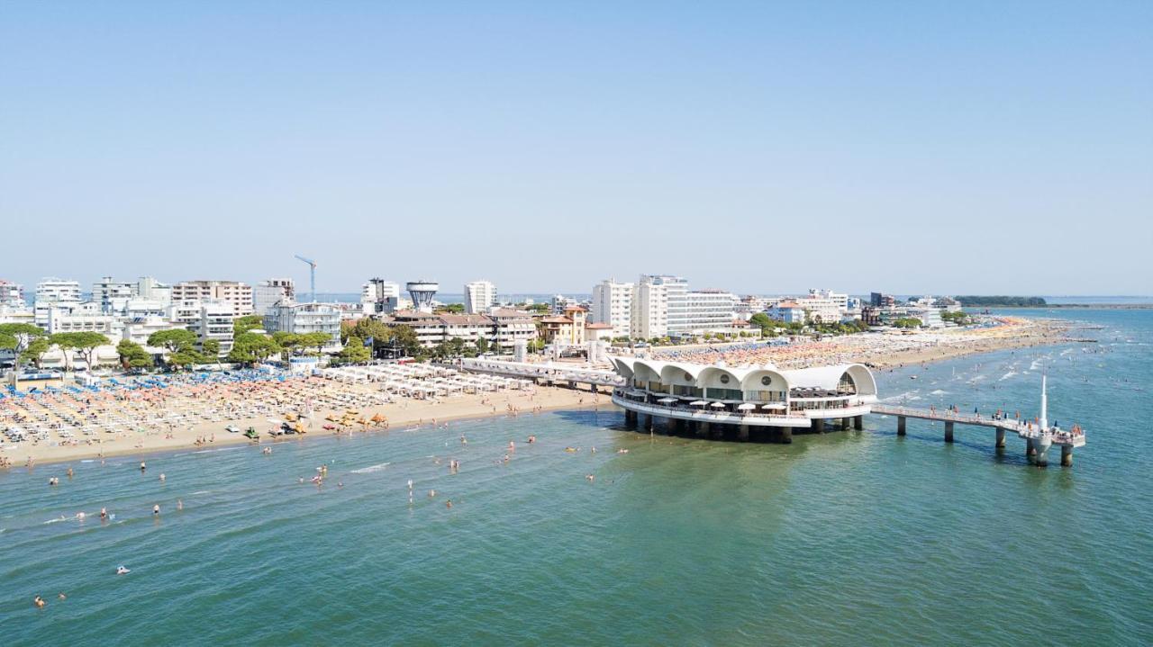 Residenza Marco Polo Appartement Lignano Sabbiadoro Buitenkant foto