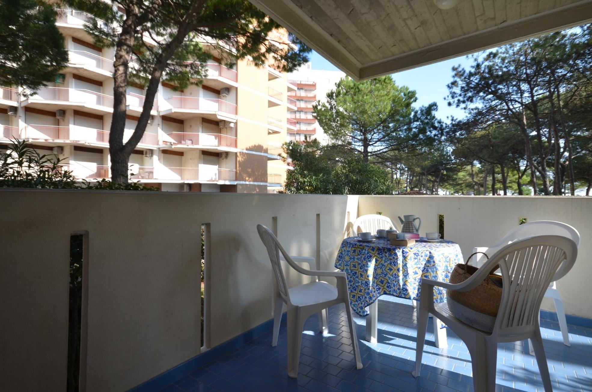 Residenza Marco Polo Appartement Lignano Sabbiadoro Buitenkant foto